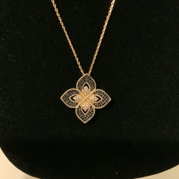 2ct Black Sapphire Venetian Fleur Pendant - Picture 6 of 13